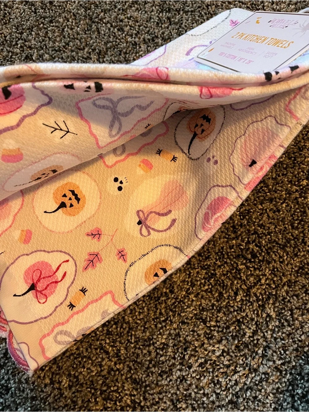 Roswell Relic Halloween hand towels